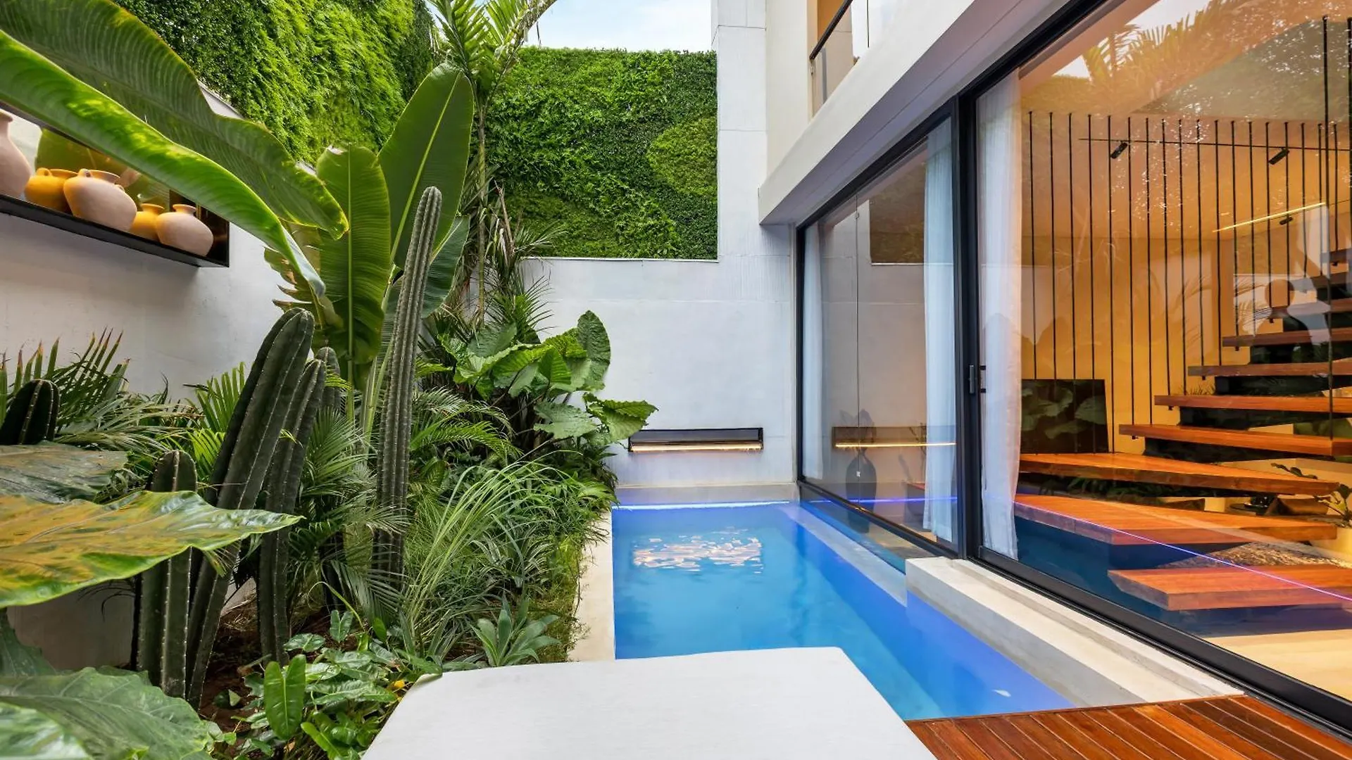 Alex Villas Complex N4 Canggu  Canggu (Bali)